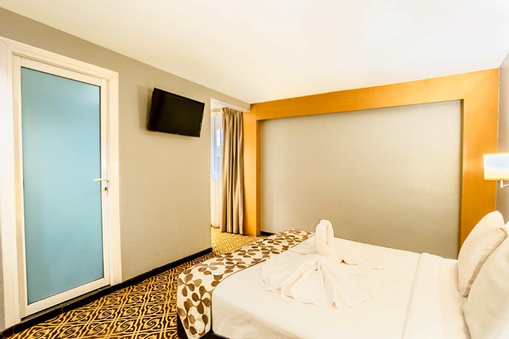 Palace Hotel Suite Room